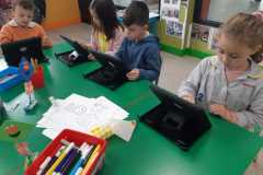 13db09f8-735b-40be-b86a-27850f382c7d